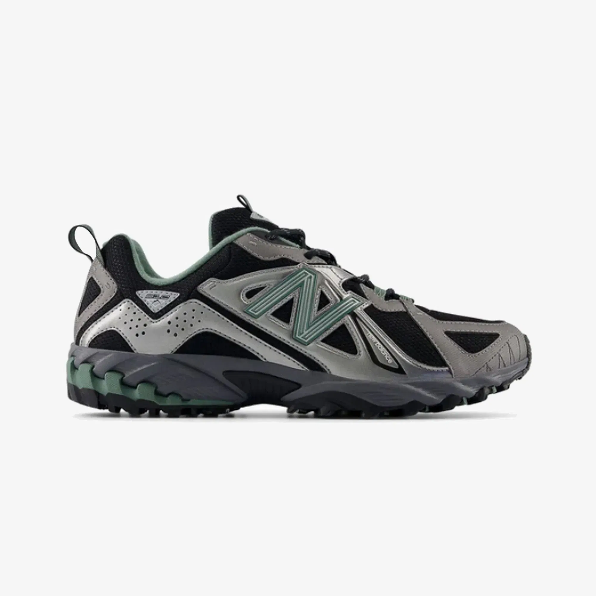 New Balance 610V1 { BLACK METALLIC/DARK JUNIPER