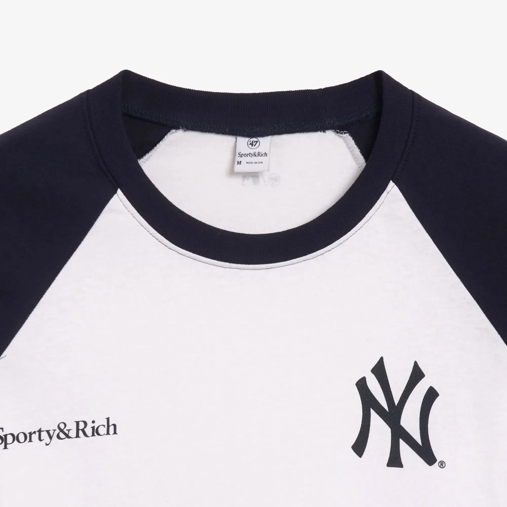SPORTY & RICH YANKEES SERIF BASEBALL T-SHIRT { WHITE/NAVY