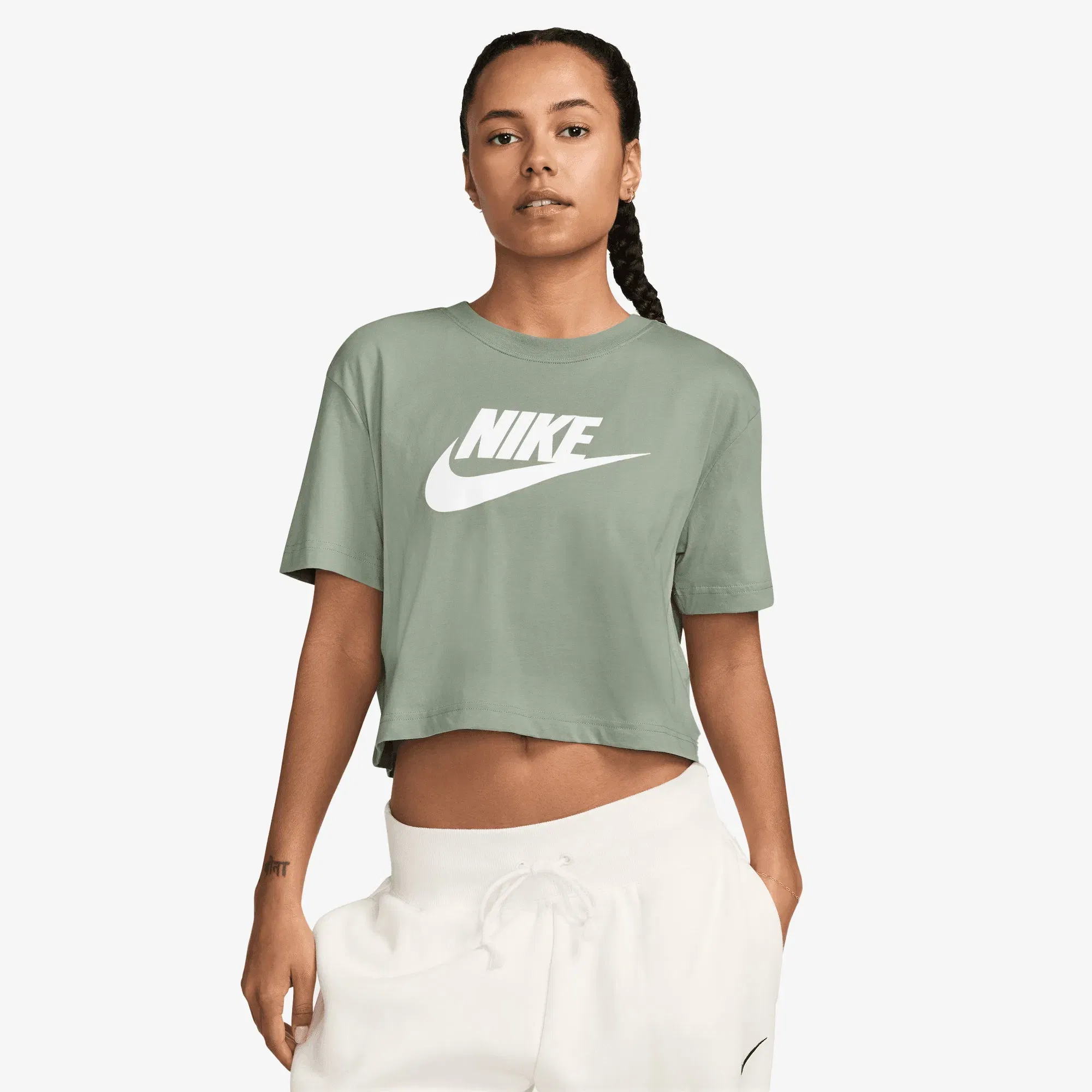 NIKE ESSENTIAL SPORTSWEAR CROPPED T-SHIRT{ JADE HORIZON/WHITE