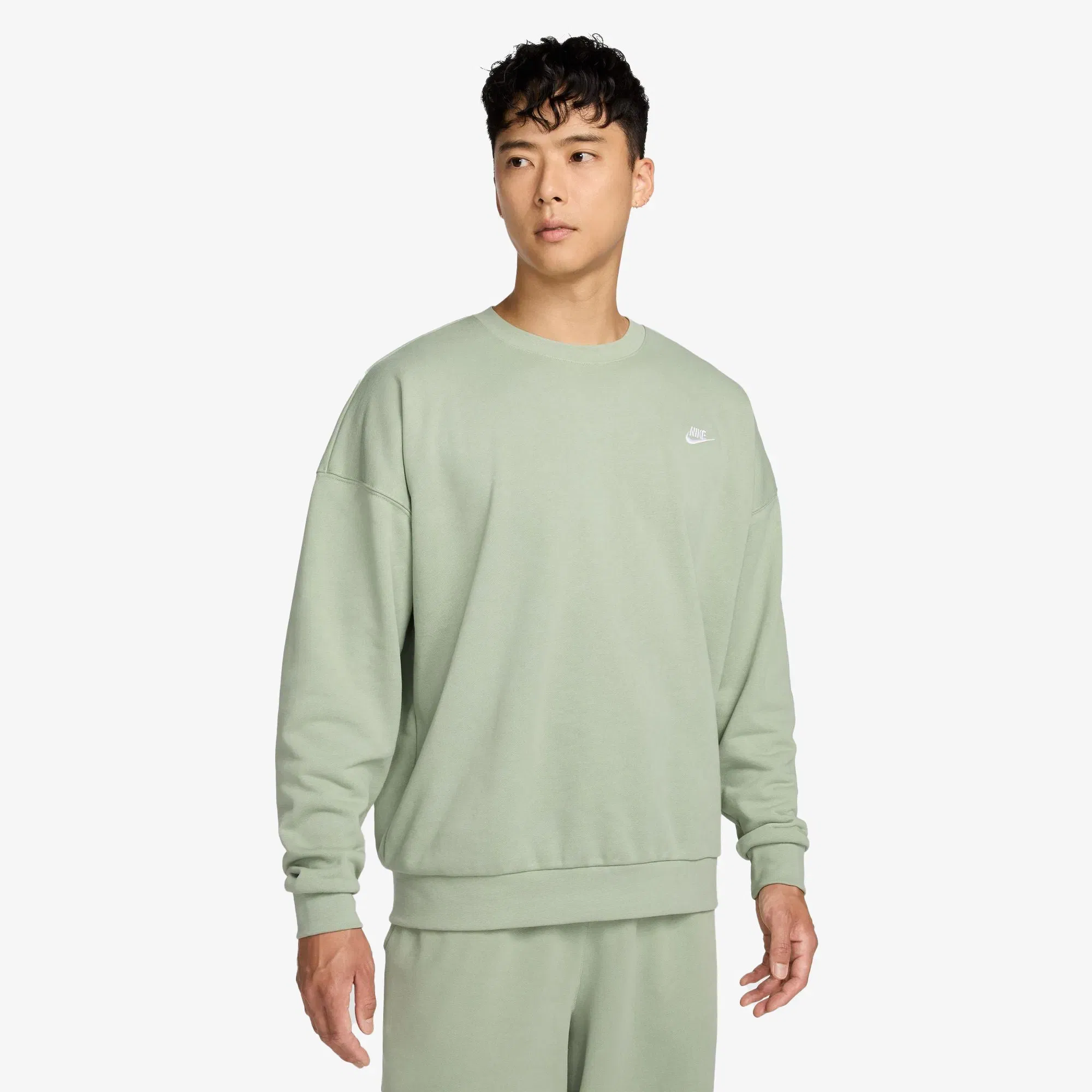 NIKE CLUB FLEECE OVERSIZED FRENCH TERRY CREW { JADE HORIZON/JADE HORIZON/WHITE
