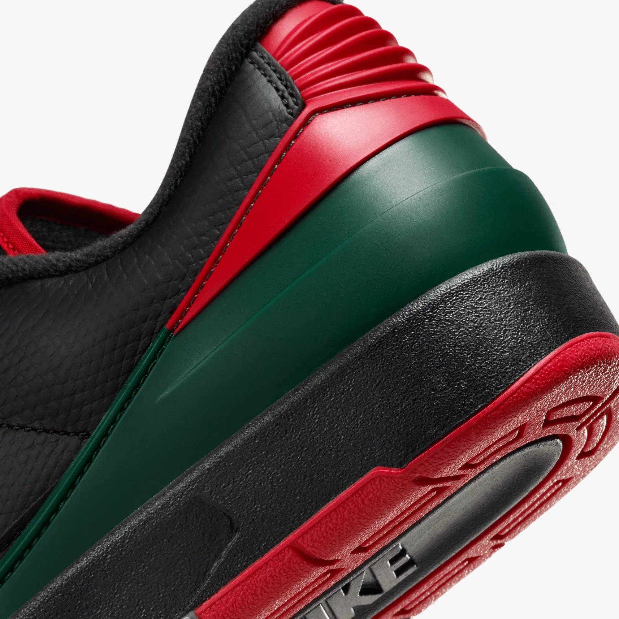 Jordan AIR JORDAN 2 RETRO 'LOW 'BLACK/FIRE RED-FIR-CEMENT GREY'