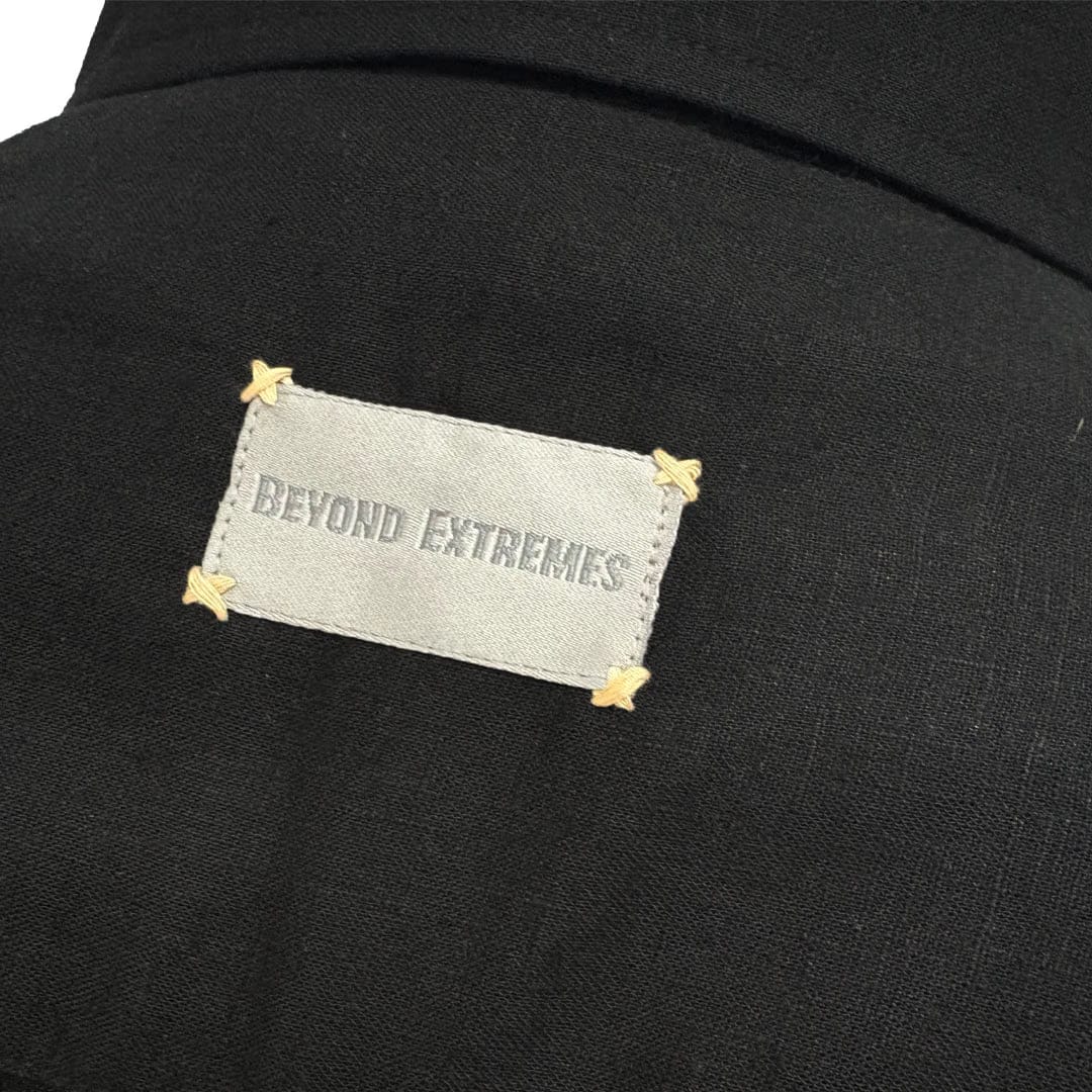 Linzo Boat Shirt in Black [Unisex]