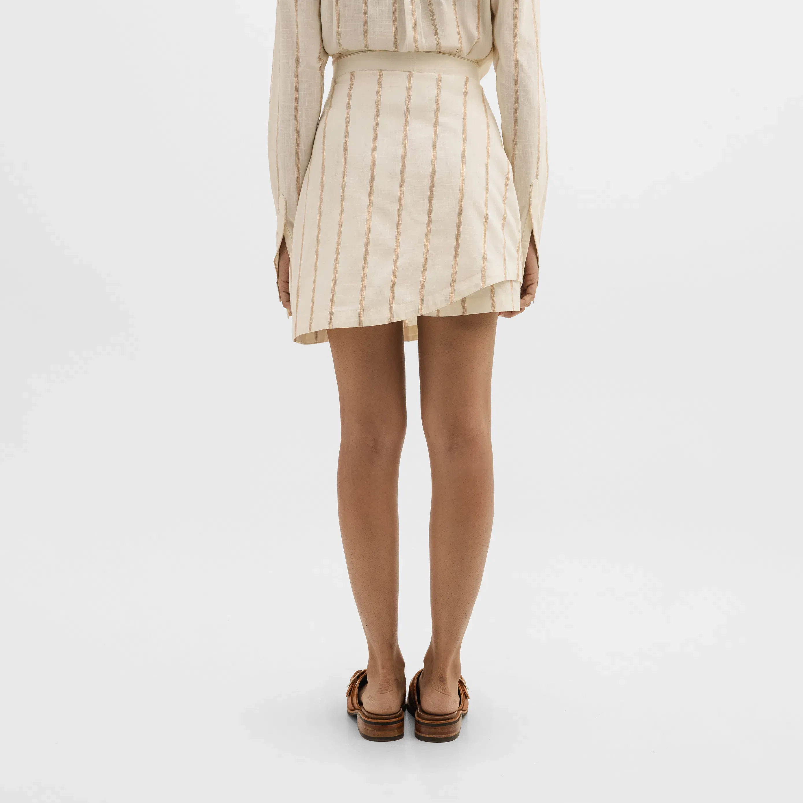 BUTTON DOWN SKORT