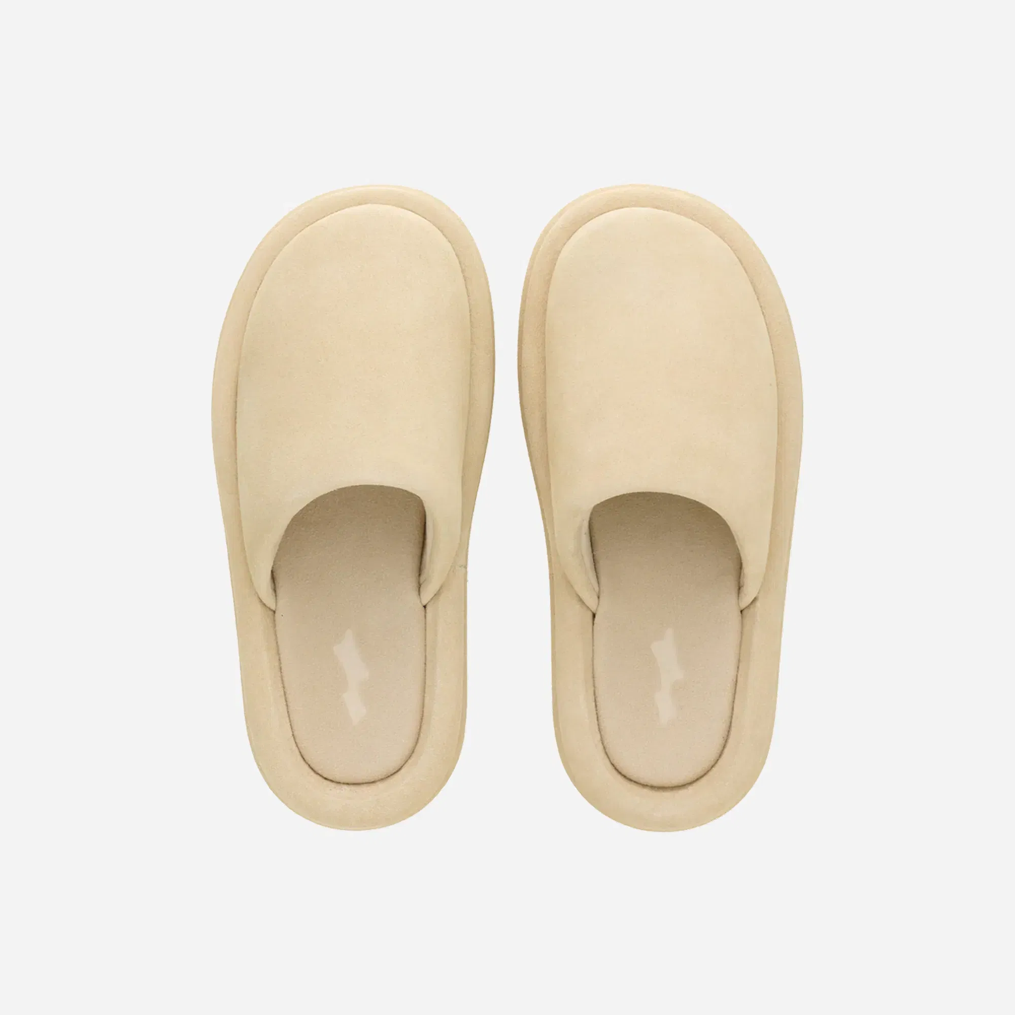 Skylrk Rest Slipper Smooth Suede Cashew