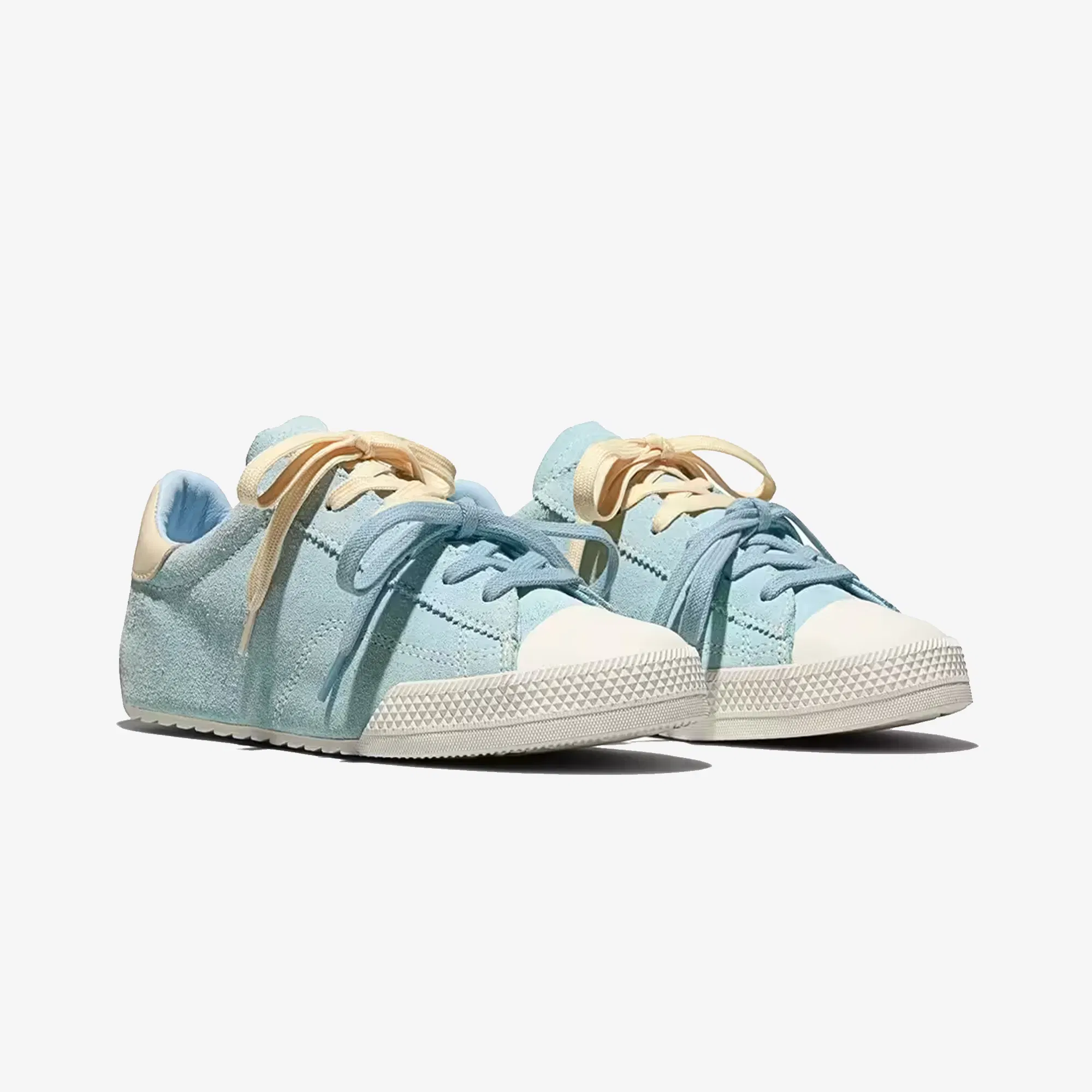 Converse CHUCK TAYLOR LO { CLEAR SKIES/GOLDEN VIEW/EGRET