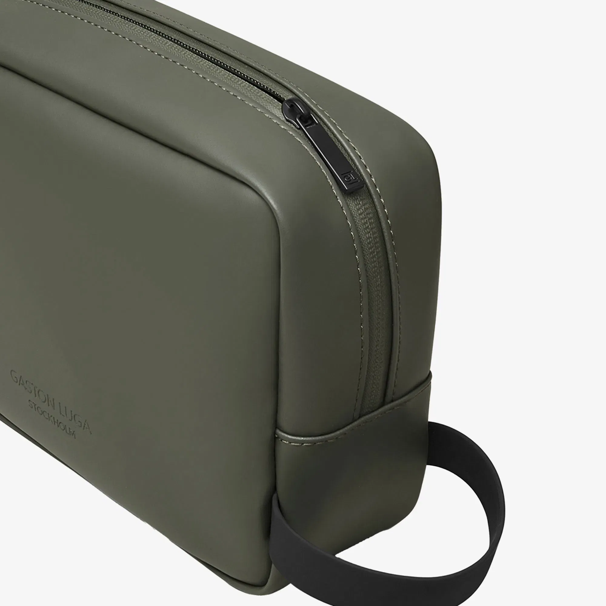 Gaston Luga SPLASH TOILETRY BAG { OLIVE
