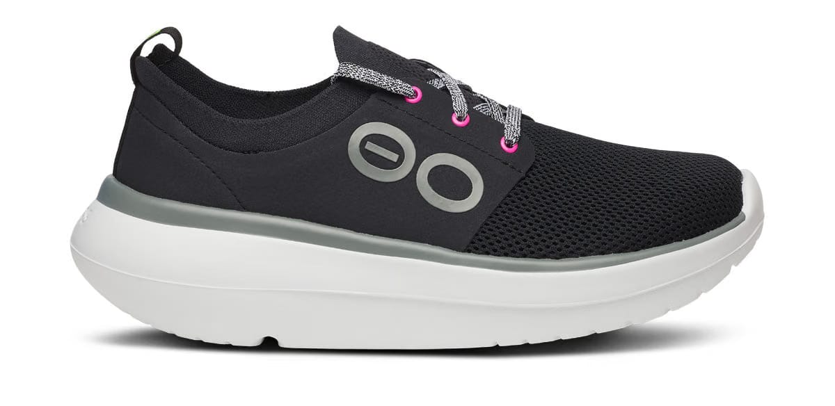 Oofos Women's Lace-Up Shoe White & Black