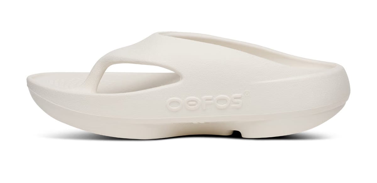 Oofos Men's Sandal Chalk