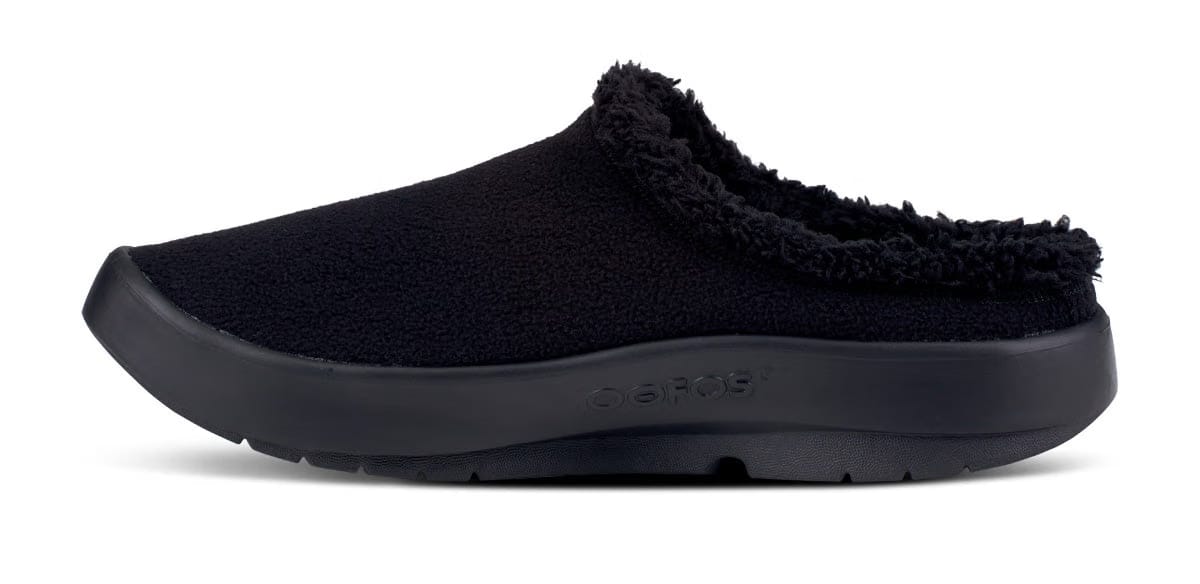 Oofos Men's Faux Sherpa Slipper Black Sherpa