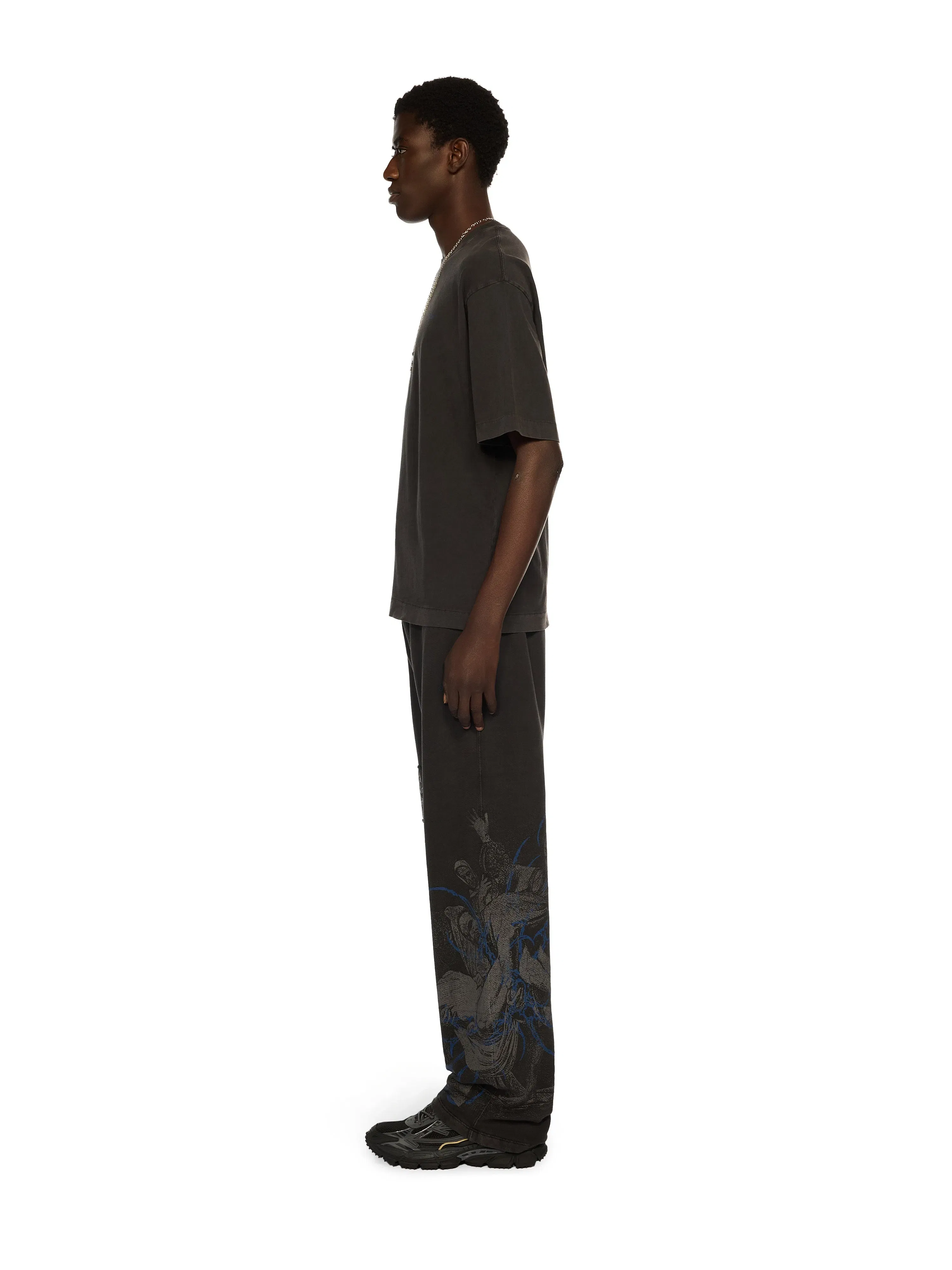 Off-White Faded Painting Skate Logo Tshirt