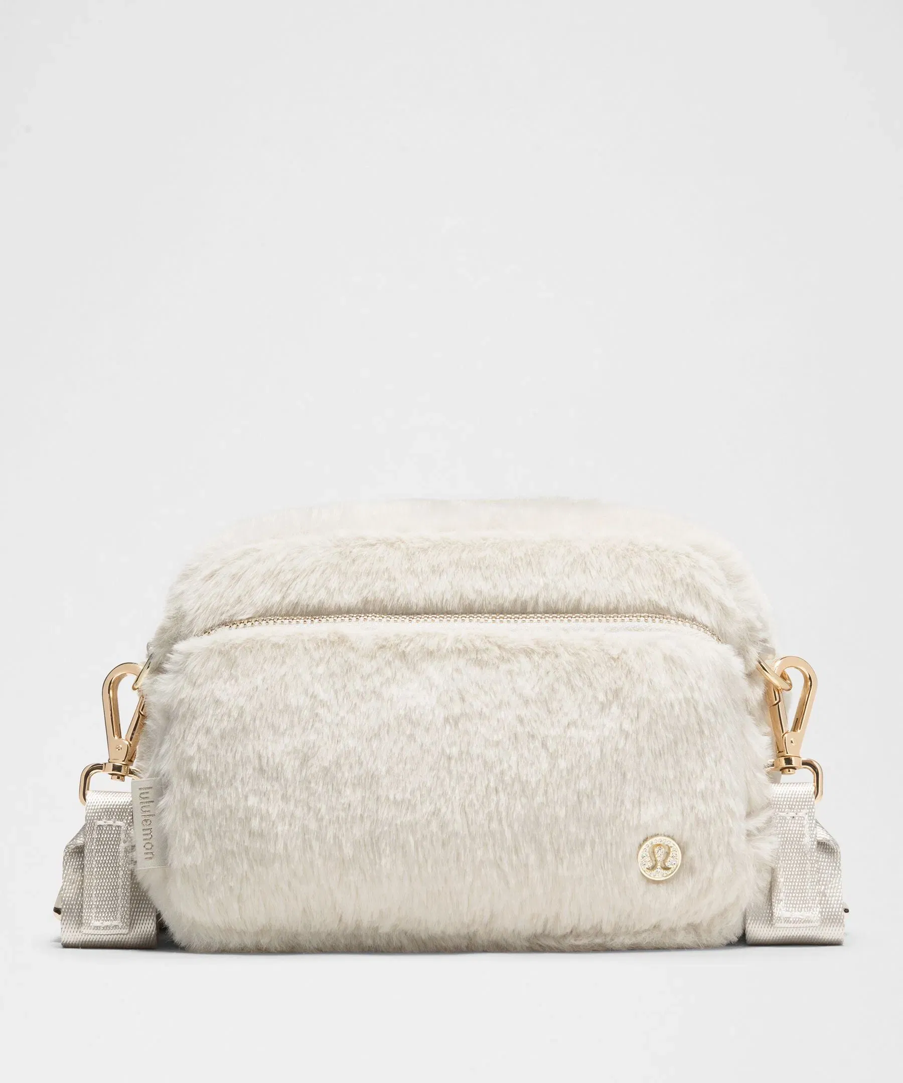 Lululemon Everywhere Crossbody Bag 2L *Plush Fleece