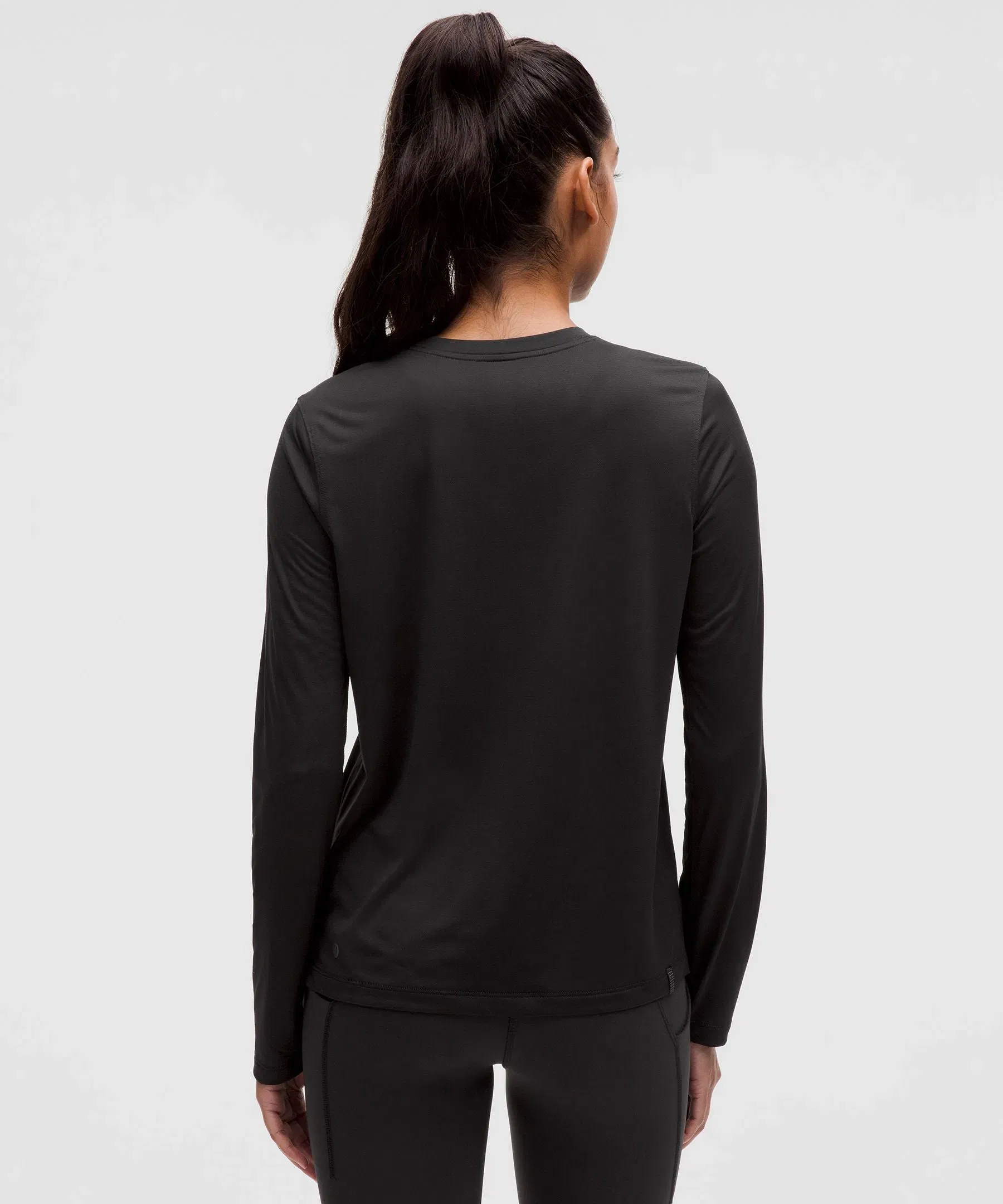 Lululemon Women's Ultralight Hip-Length Long-Sleeve Shirt