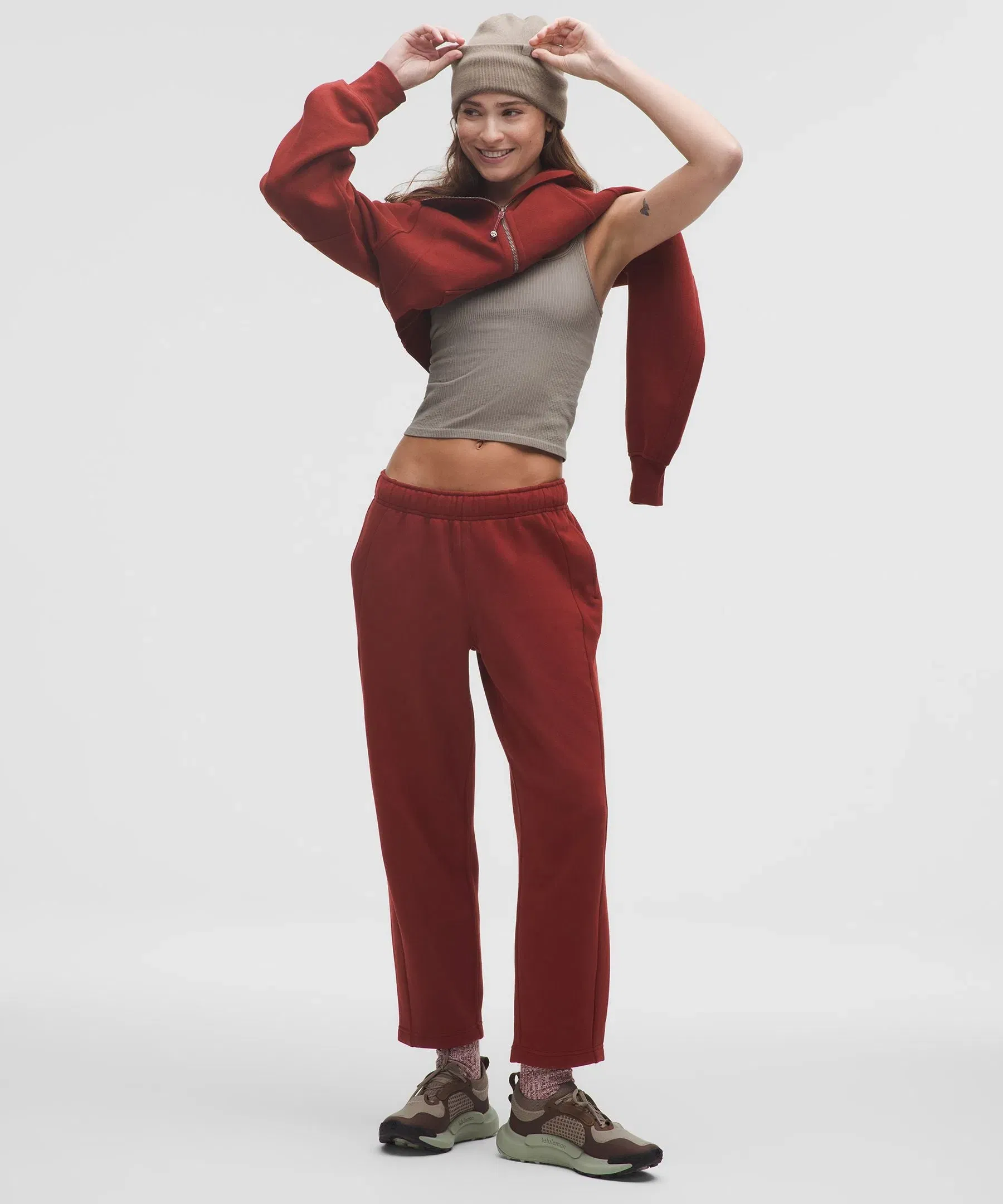 Lululemon Scuba Mid-Rise Tapered Pant 7/8 Length