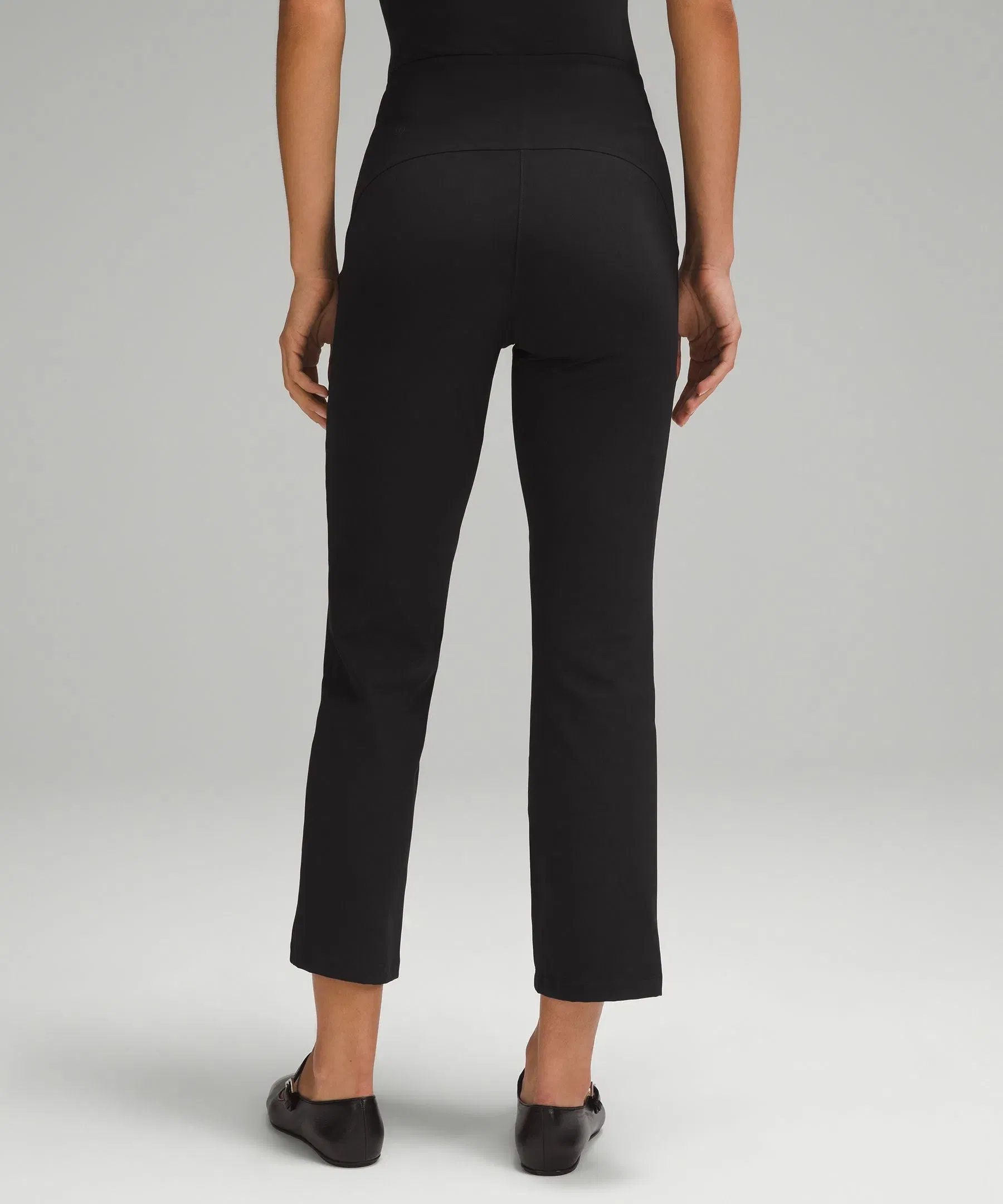 Lululemon Women's Smooth Fit Pull-On High-Rise Cropped Pant