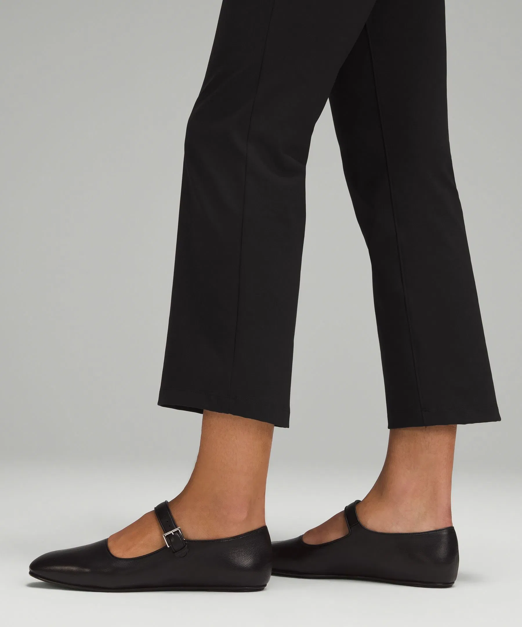 Lululemon Women's Smooth Fit Pull-On High-Rise Cropped Pant