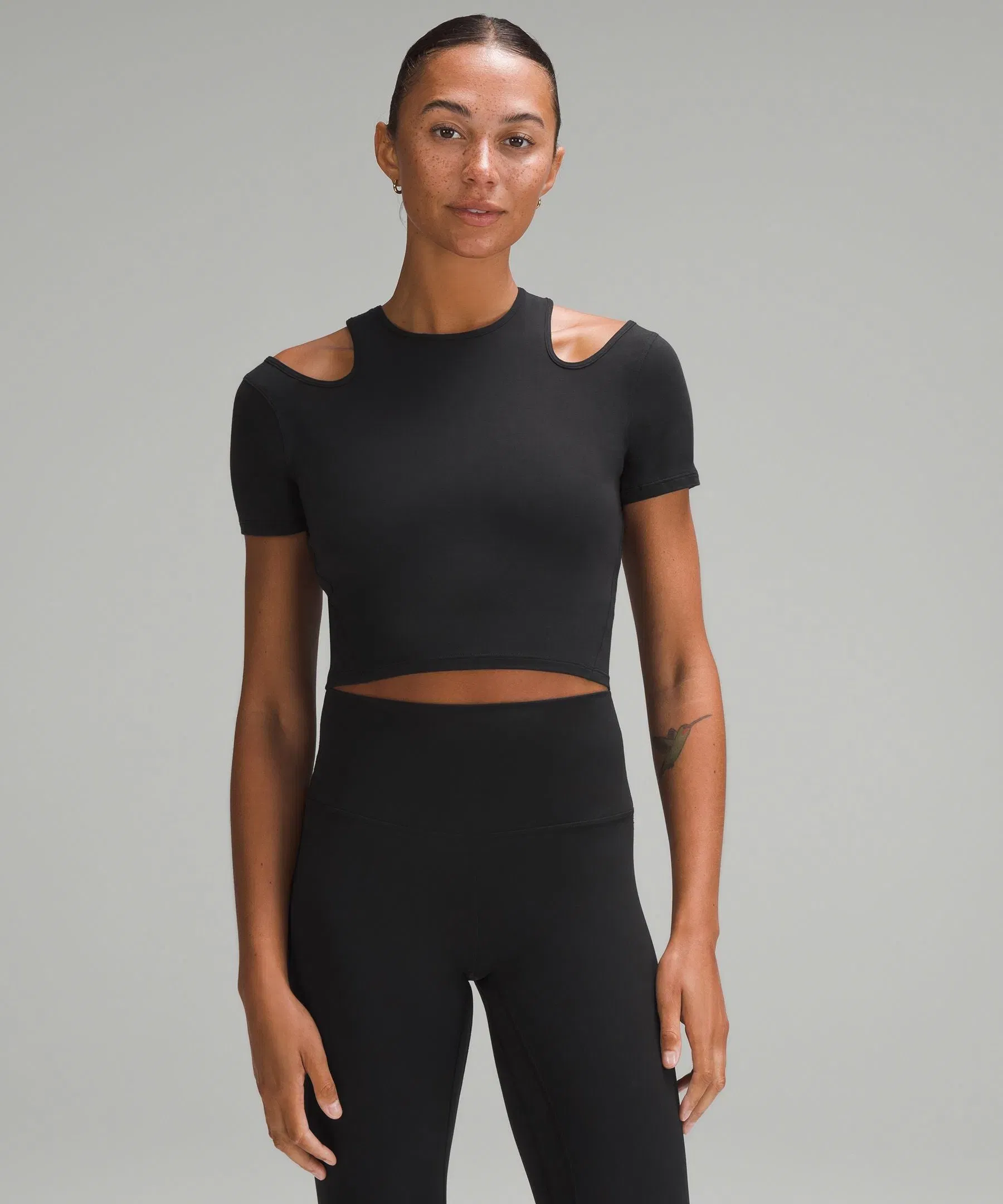Lululemon Women's Shoulder Cut-Out Yoga T-Shirt