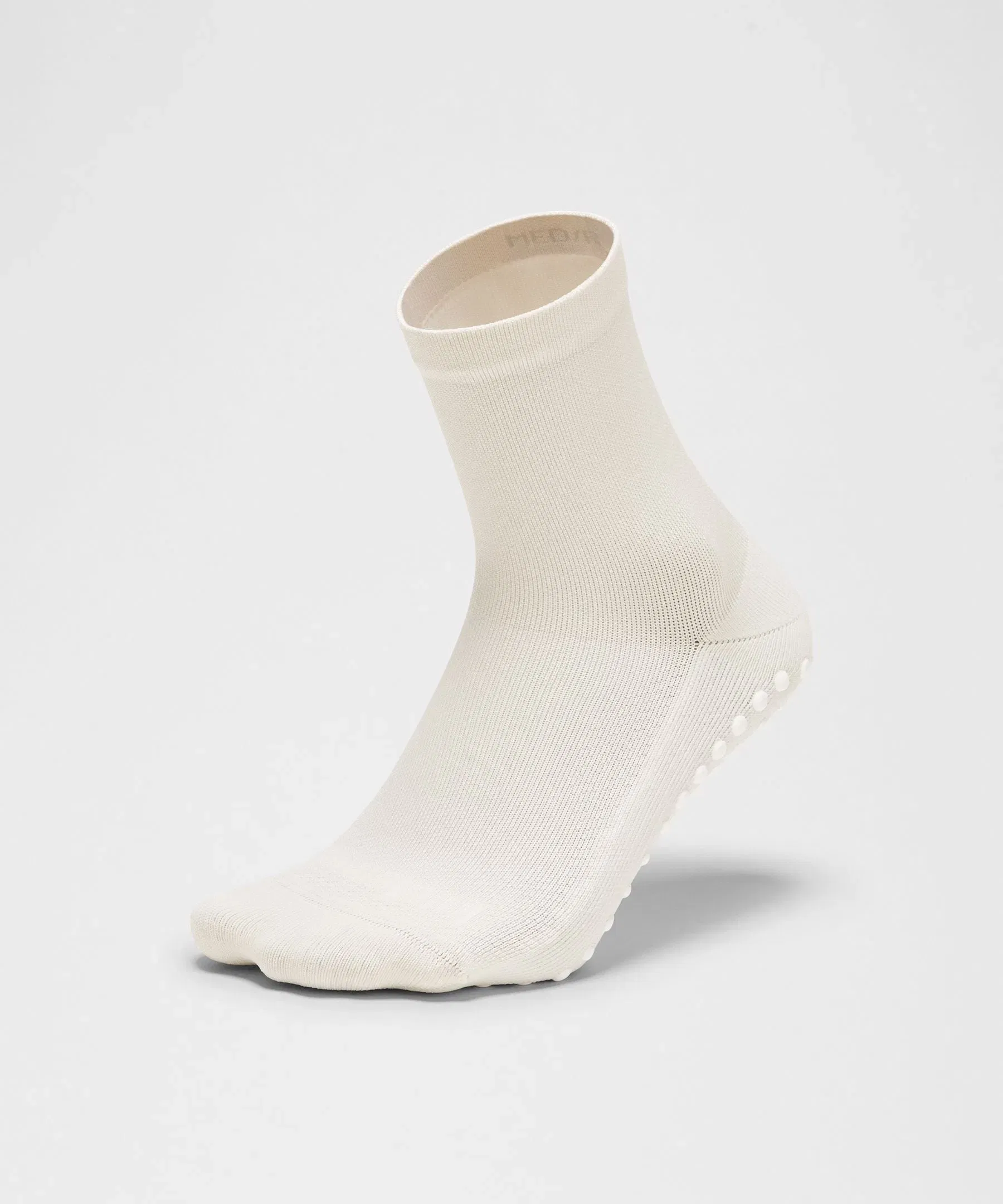 Lululemon Unisex Find Your Balance Grip Quarter Socks