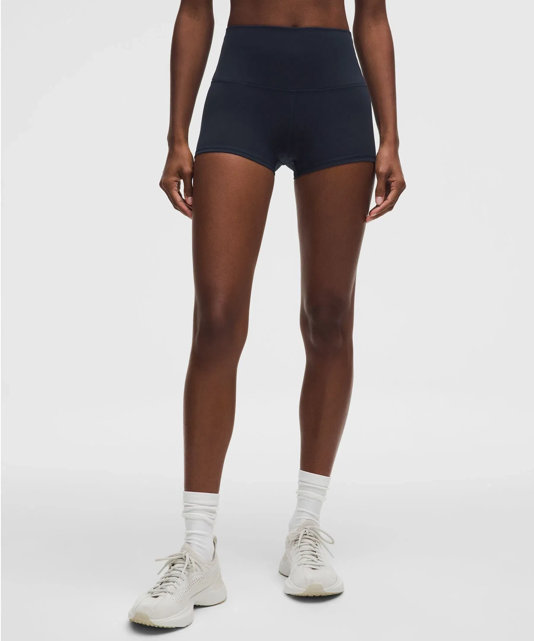 Lululemon Women's Wunder Train High-Rise Short 2"