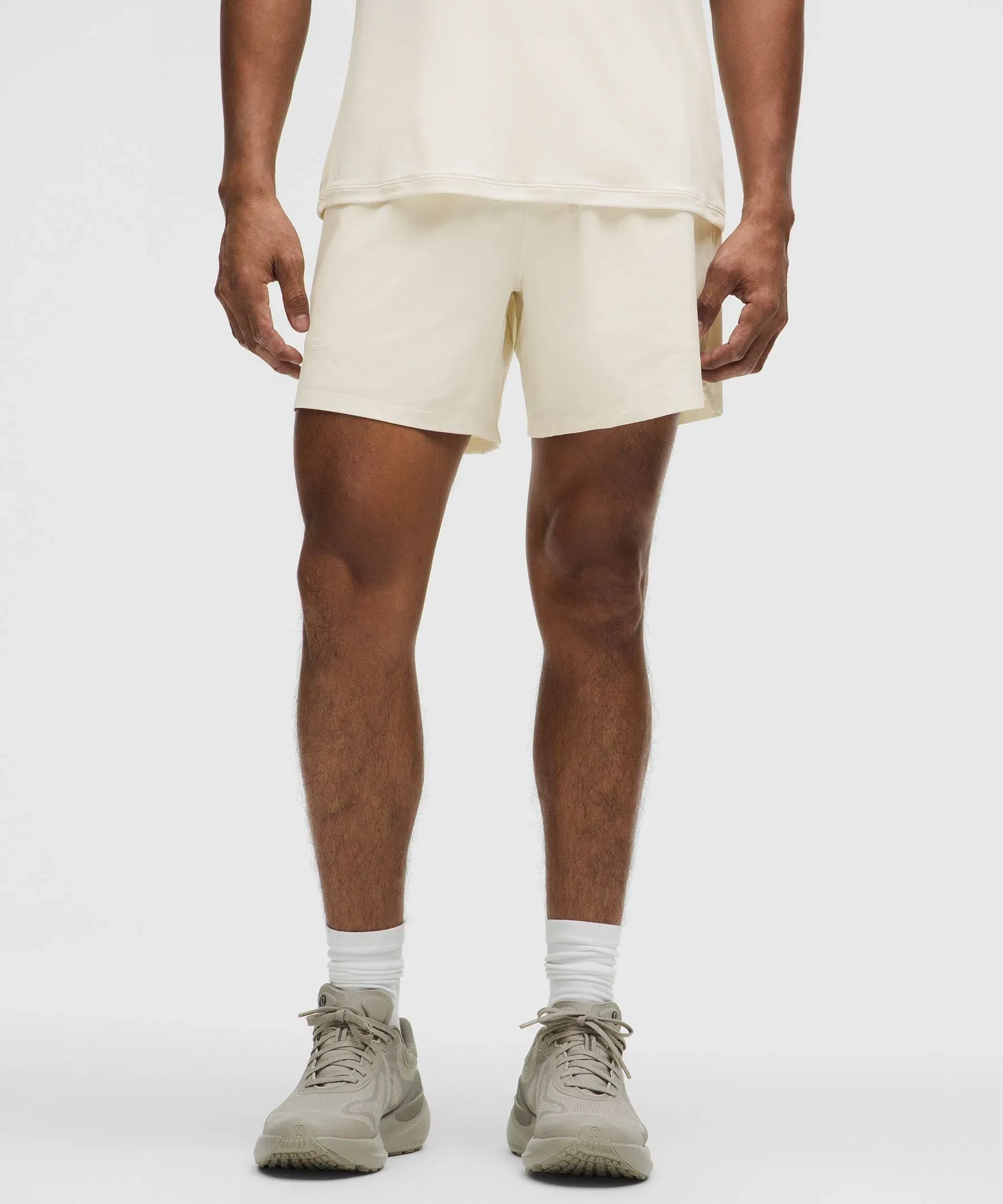 Lululemon Mile Maker Ripstop Lined Short 6"