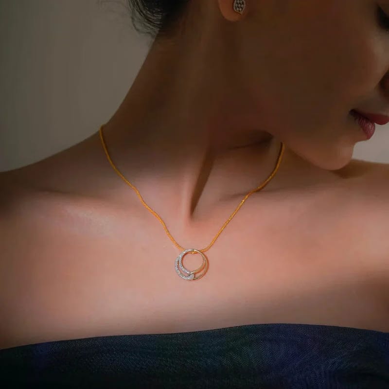 Agastya Diamond Pendant_in_stock