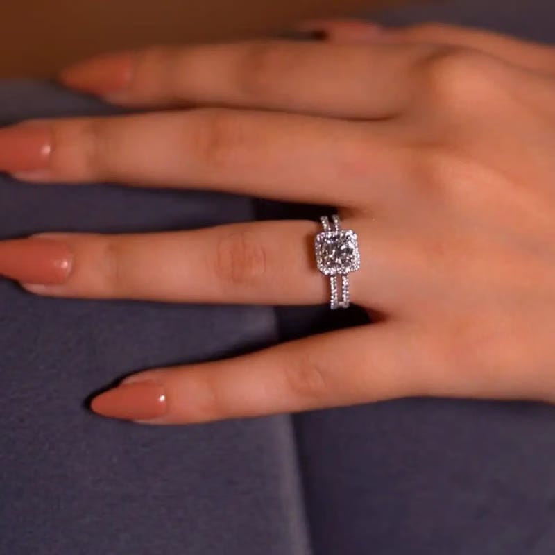 Emma Halo Round Lab Grown Diamond Ring