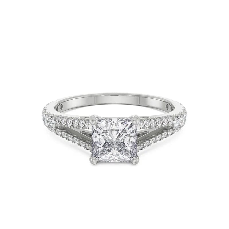 Lab-Grown Princess Cut Splendor Ring 9KT
