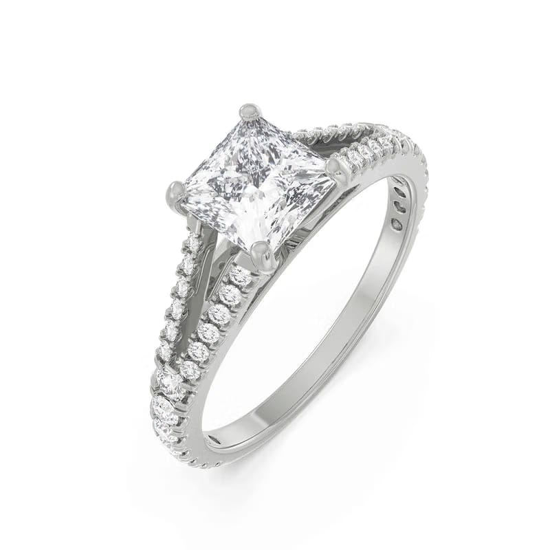 Lab-Grown Princess Cut Splendor Ring 9KT