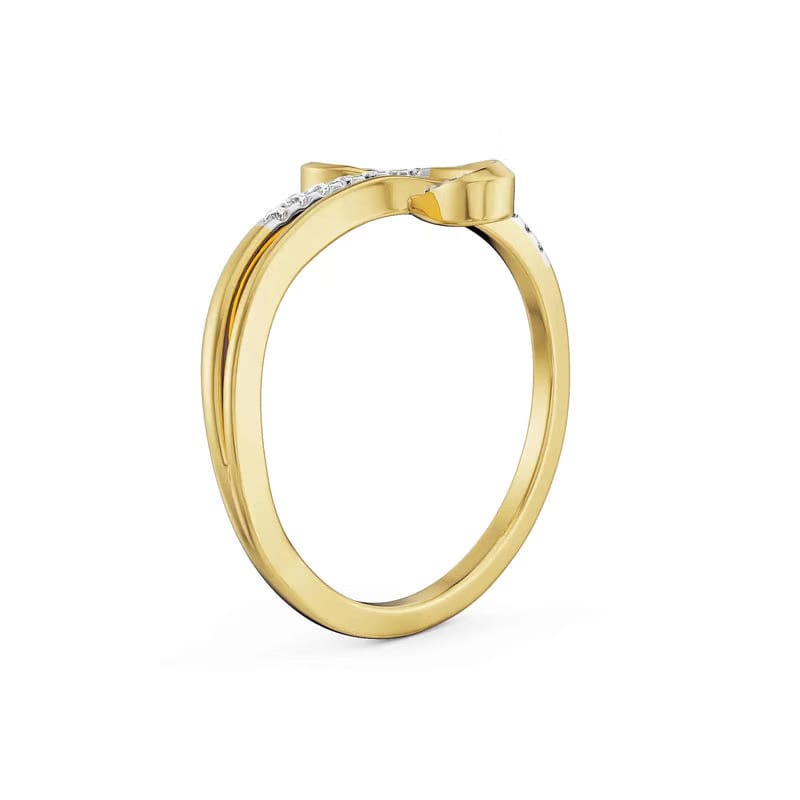 Minimalist Twisted Lab Grown Diamond Band_in_stock
