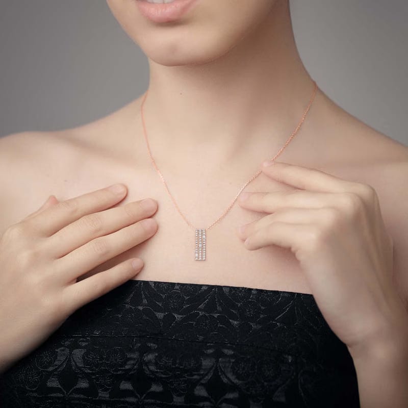 Parallel bar Lab Grown Diamond Pendant