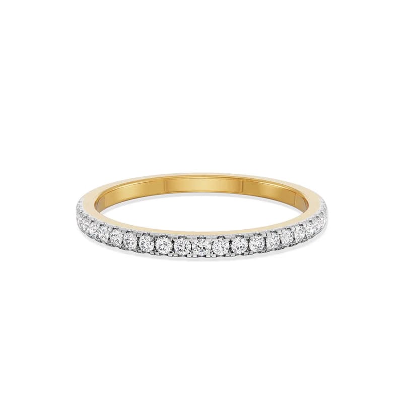 Shimmery Classic Lab Grown Diamond Band 9KT