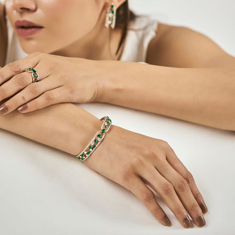 Tracy Emerald Lab Grown Diamond Bracelet_in_stock