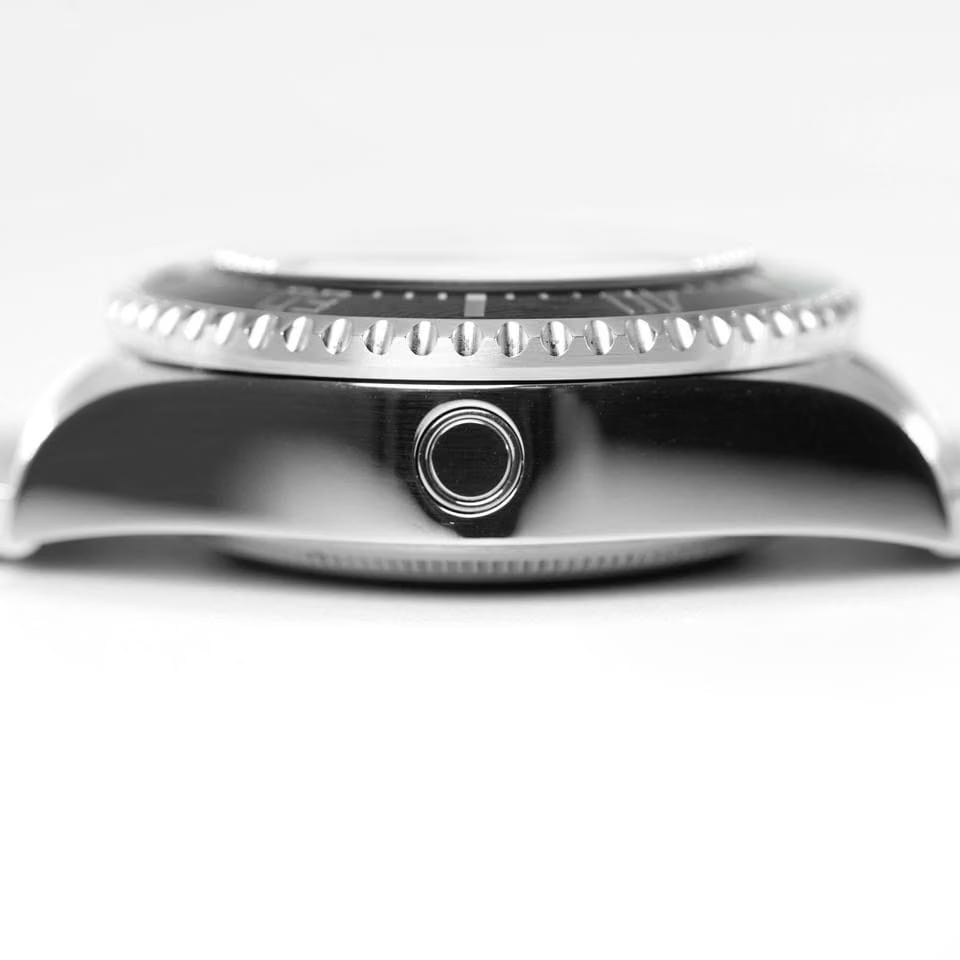Rolex | Sea-Dweller | 136660 | Steel | 44 mm | Steel | Black | Automatic