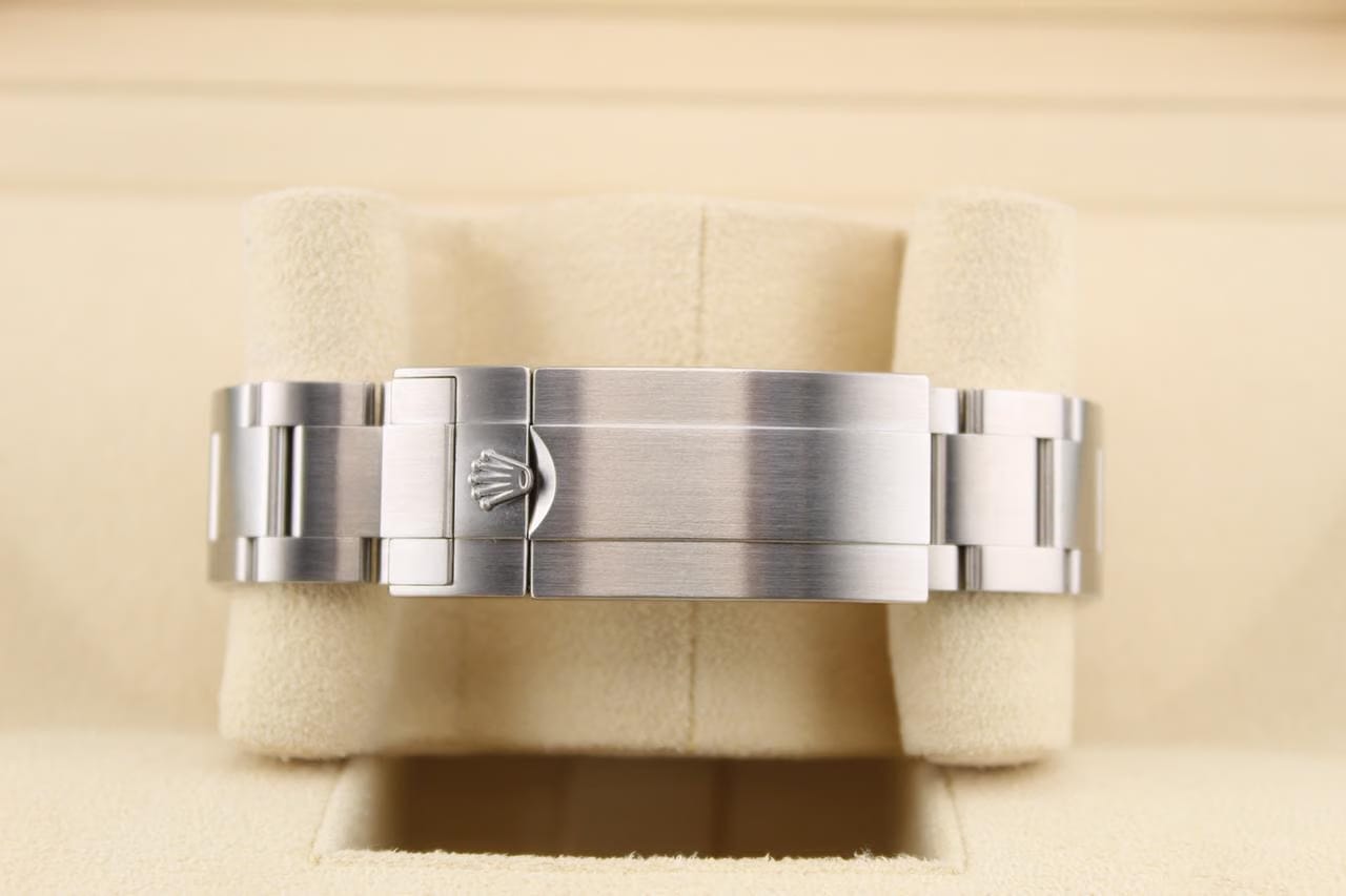 Rolex | Sea-Dweller | 126600 | Steel | 43 mm | Steel | Black | Automatic