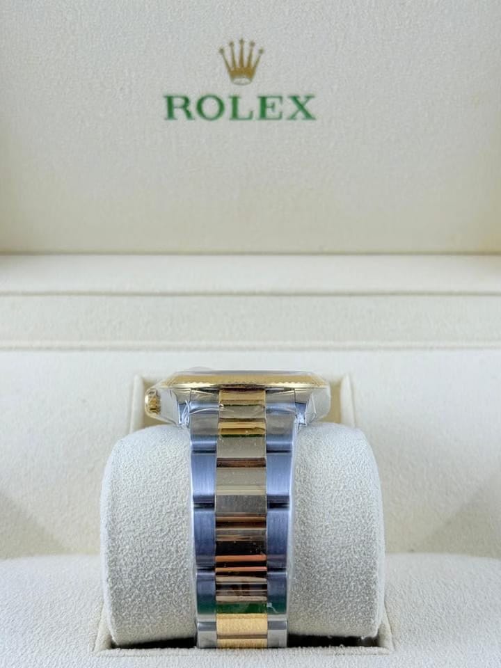 Rolex | Datejust | 126233 | Gold/Steel | 36 mm | Gold/Steel | Champagne | Automatic