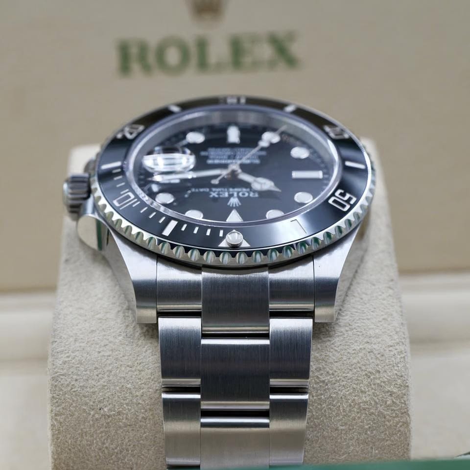 Rolex | Submariner | 126610LN | Steel | 41 x 40 mm | Steel | Black | Automatic