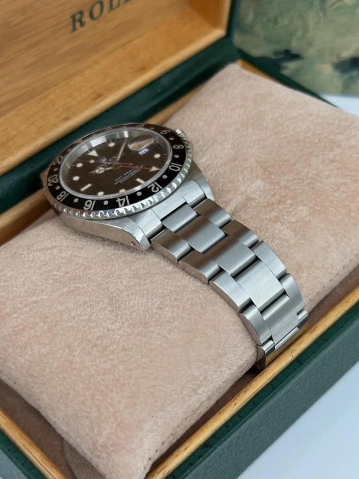 Rolex | GMT-Master | 16700 | Steel | 40 mm | Steel | Black | Automatic