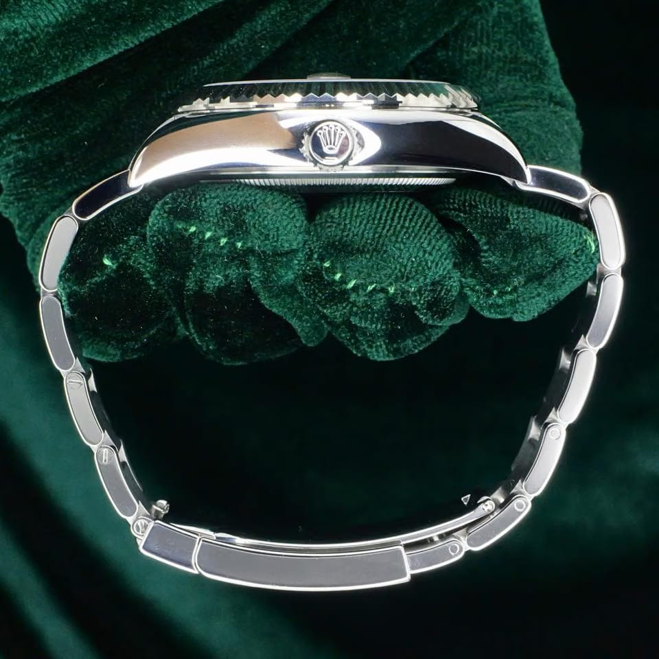 Rolex | Sky-Dweller | 336934 | Steel | 42 mm | Steel | Green | Automatic