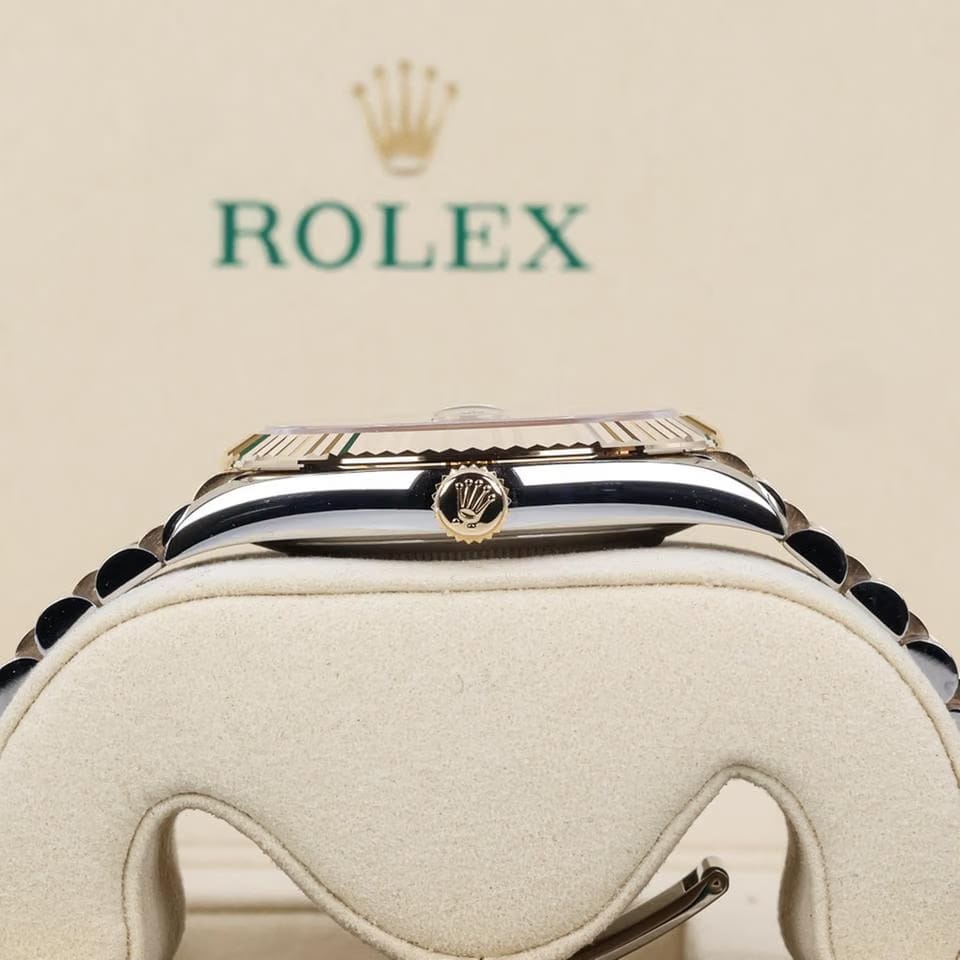 Rolex | Datejust | 126333 | Gold/Steel | 41 mm | Gold/Steel | Champagne | Automatic