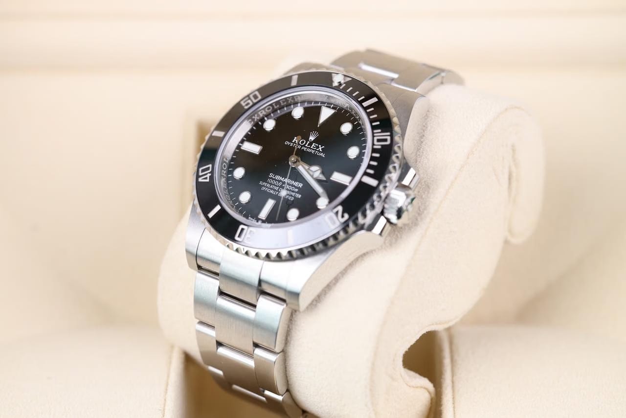 Rolex | Submariner | 124060 | Steel | 41 x 40 mm | Steel | Black | Automatic