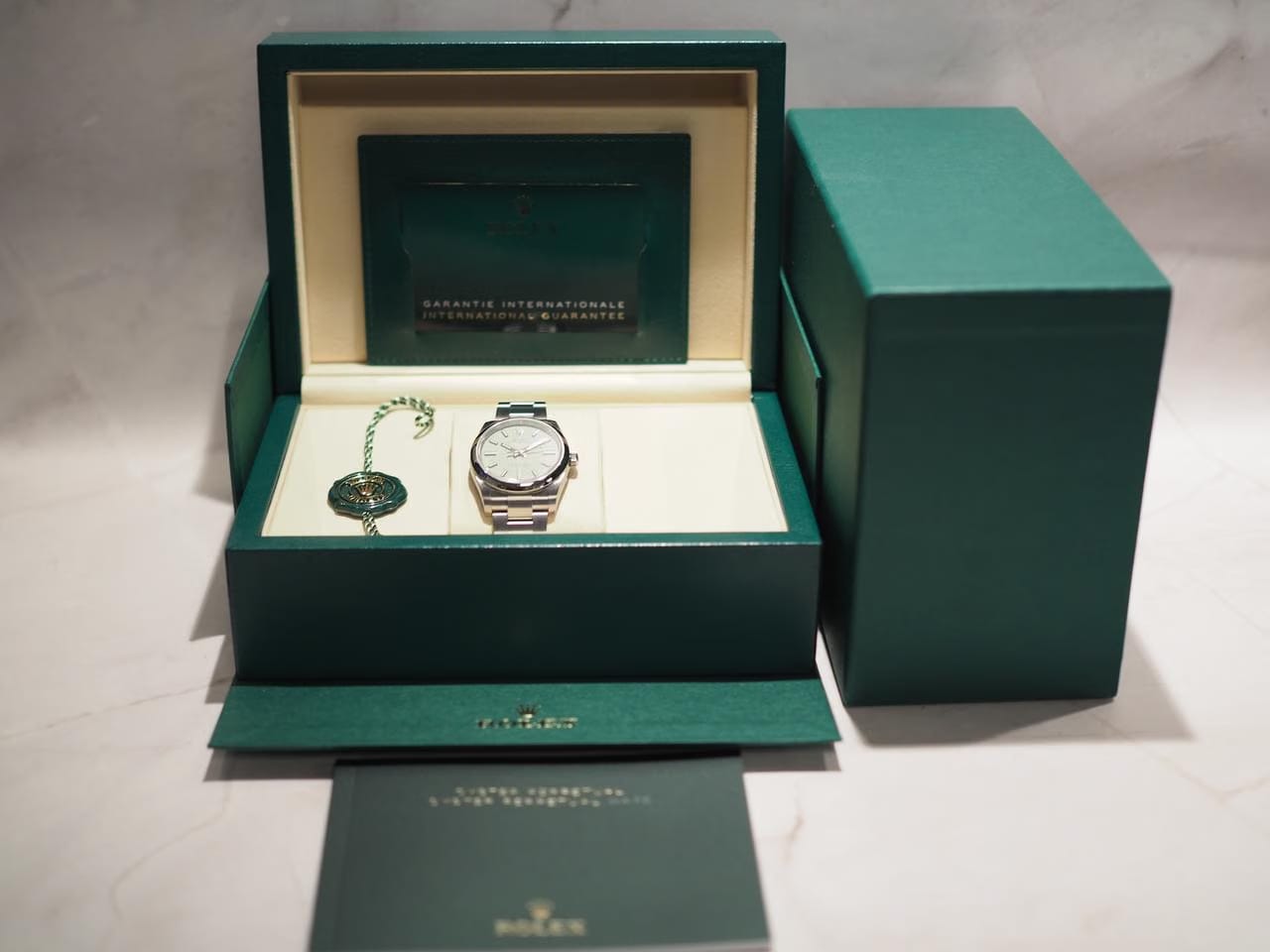 Rolex | Oyster Perpetual | 124200 | Steel | 34 mm | Steel | Green | Automatic