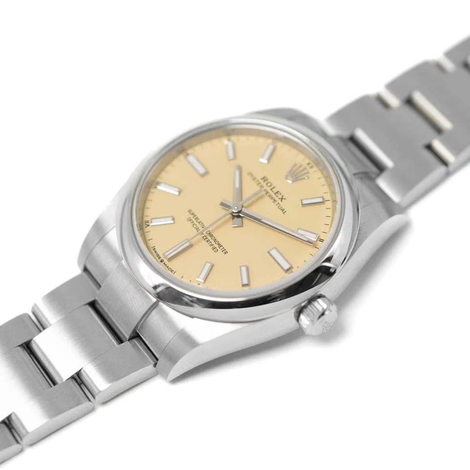 Rolex | Oyster Perpetual | 124200 | Steel | 34 mm | Steel | Yellow | Automatic