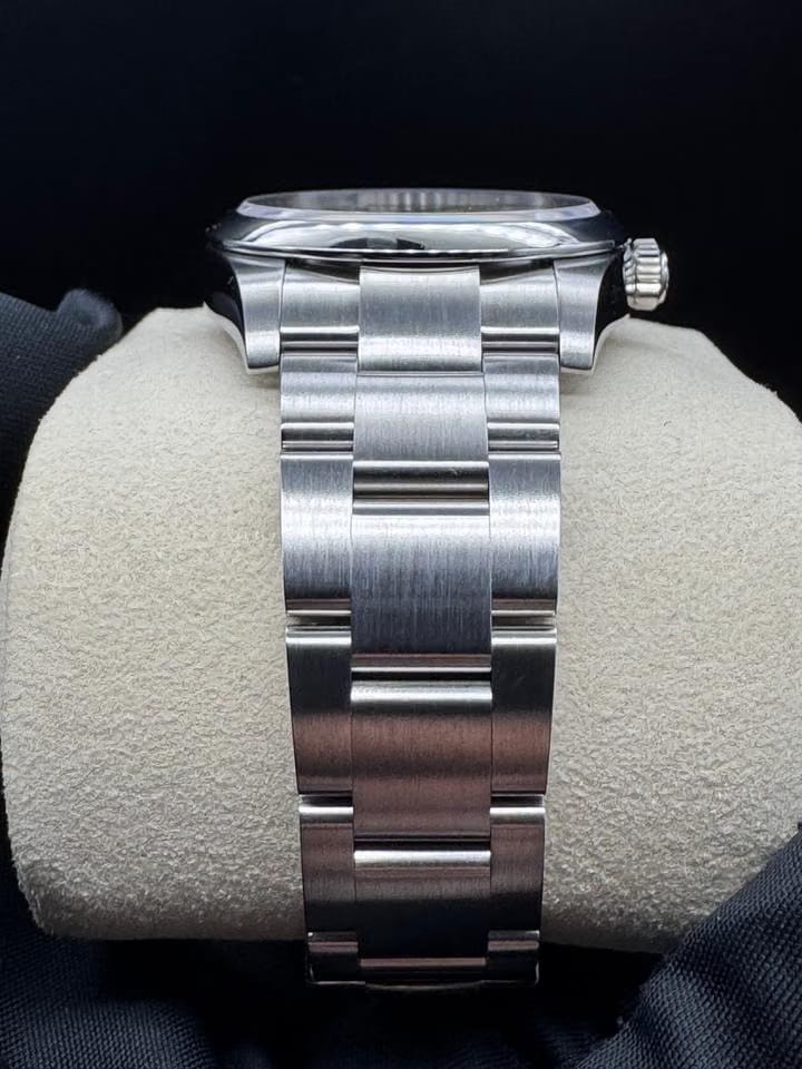 Rolex | Oyster Perpetual | 124200 | Steel | 34 mm | Steel | Automatic
