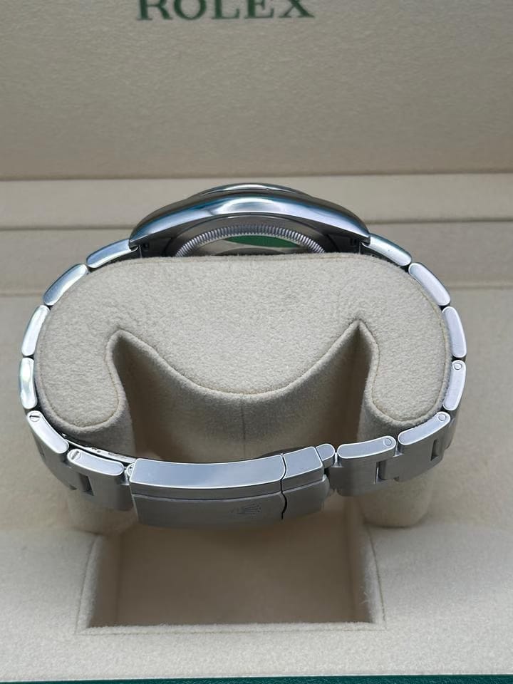 Rolex | Oyster Perpetual | 126000 | Steel | 36 mm | Steel | Black | Automatic