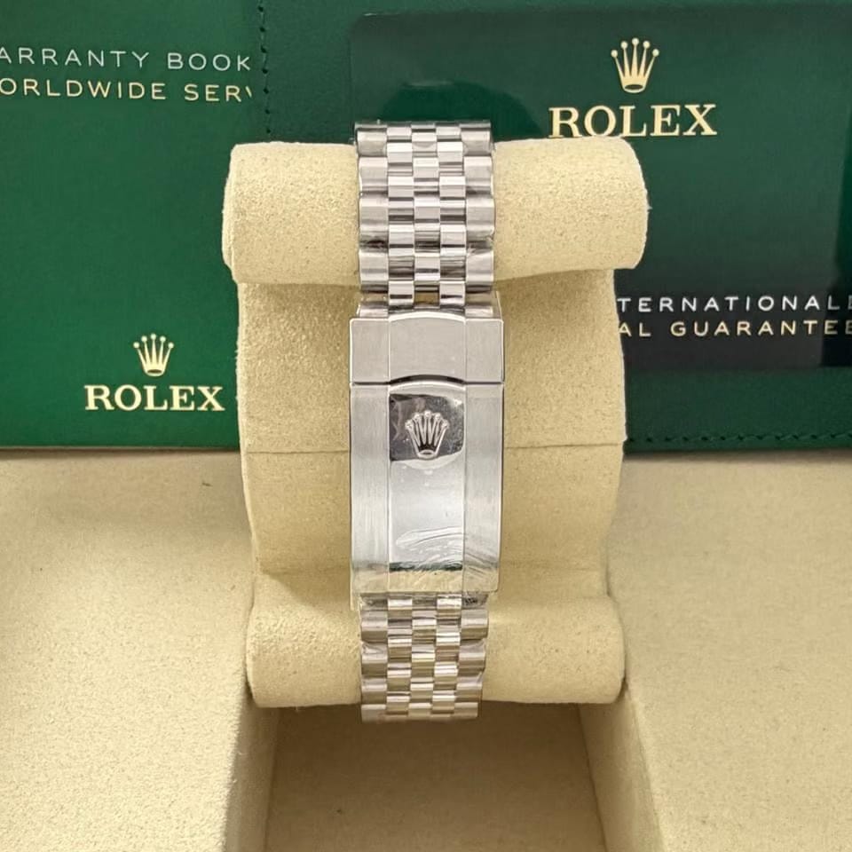 Rolex | Datejust | 126300 | Steel | 41 mm | Steel | Black | Automatic