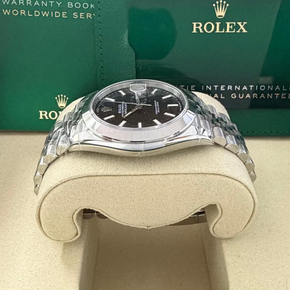 Rolex | Datejust | 126300 | Steel | 41 mm | Steel | Black | Automatic