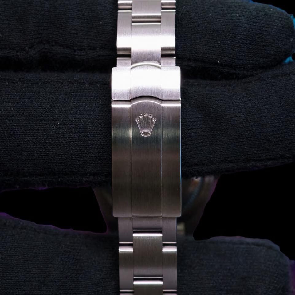 Rolex | Oyster Perpetual | 276200 | Steel | 28 x 33 mm | Steel | Black | Automatic