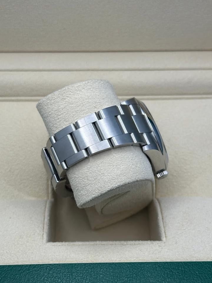 Rolex | Oyster Perpetual | 114300 | Steel | 39 mm | Steel | Blue | Automatic