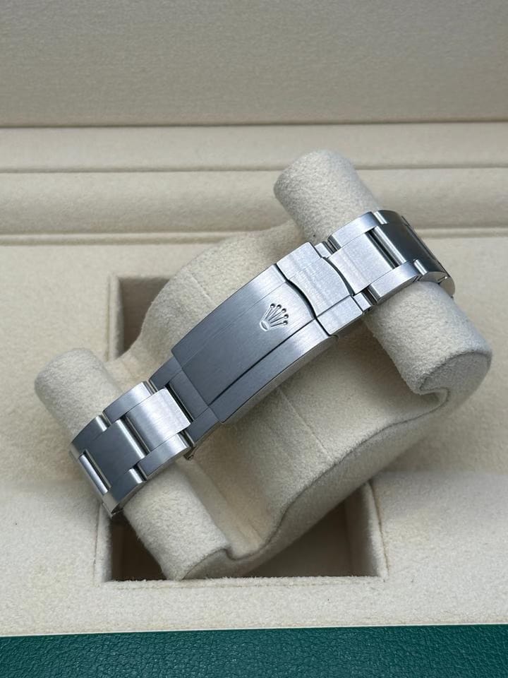 Rolex | Oyster Perpetual | 114300 | Steel | 39 mm | Steel | Blue | Automatic