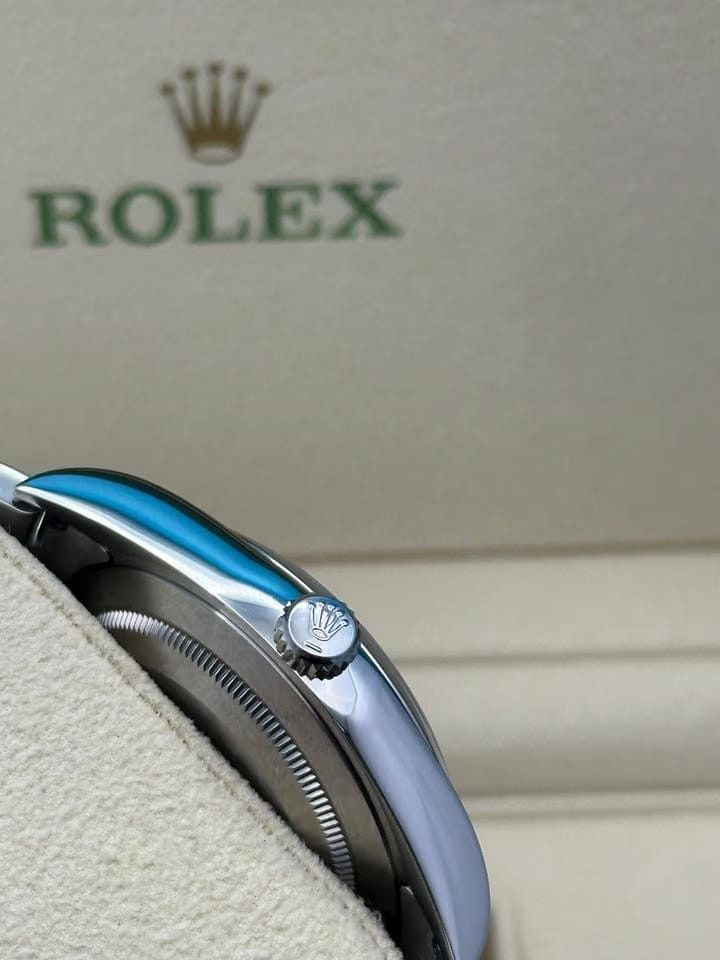 Rolex | Oyster Perpetual | 114300 | Steel | 39 mm | Steel | Blue | Automatic
