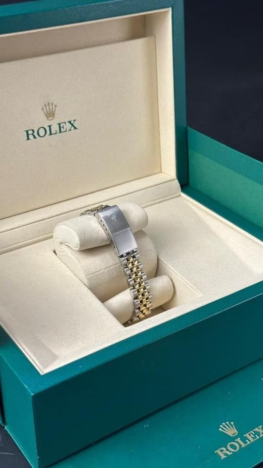 Rolex | Datejust | 68273 | Gold/Steel | 31 mm | Gold/Steel | Silver (solid) | Automatic
